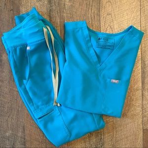 Teal Figs scrub set-size XS/XS tall